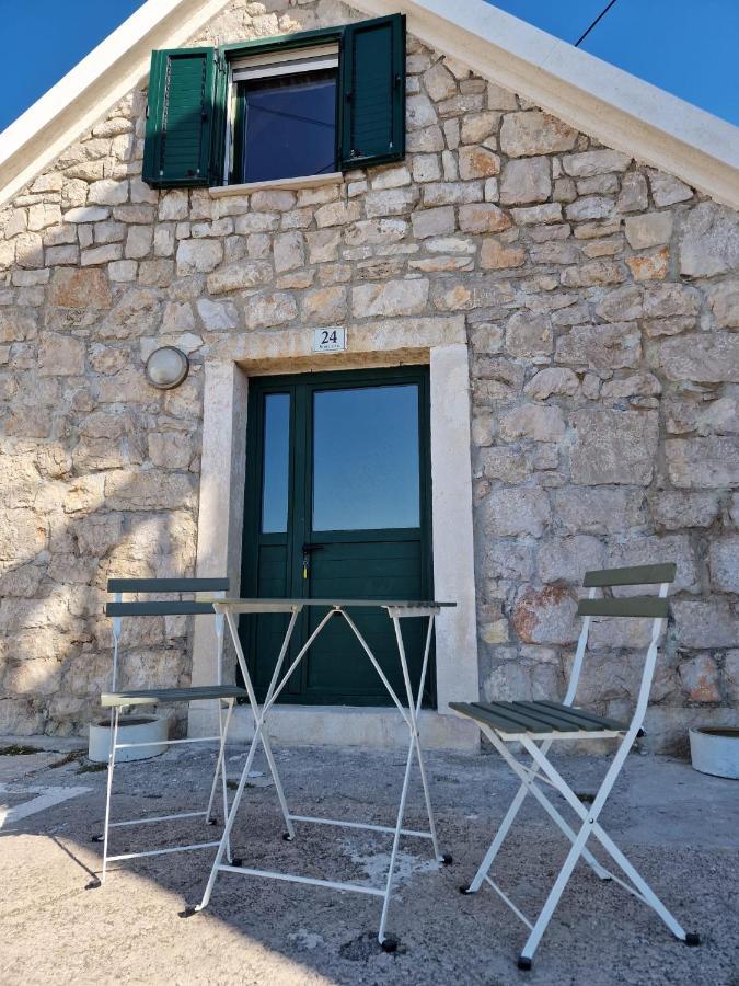 Appartamento House Riva Pirovac Esterno foto