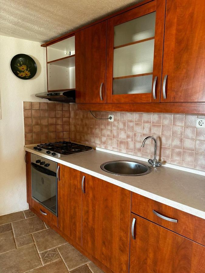 Appartamento House Riva Pirovac Esterno foto